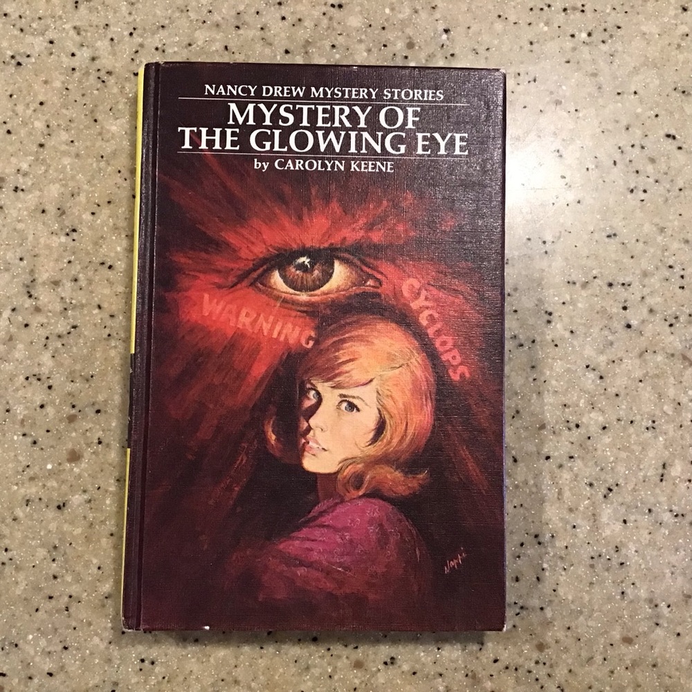 Nancy Drew Book 51 - Mystery of the Glowing Eye